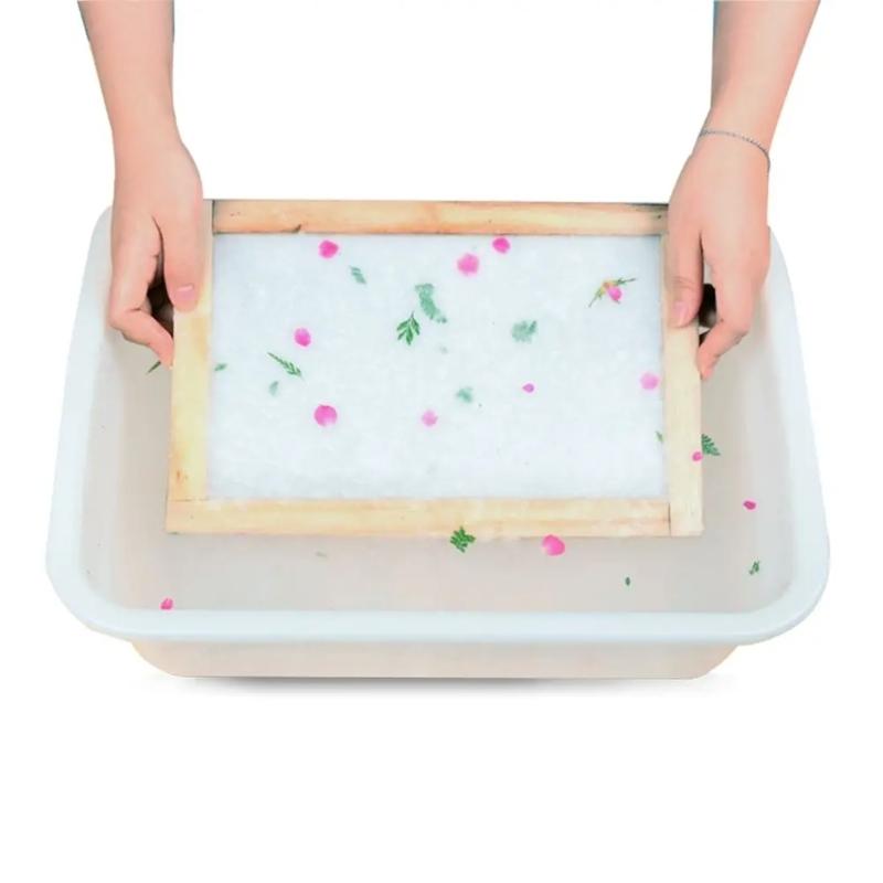 Pack of 2 Multifunctional Wood Paper Making Mold Screen Papermaking Frame for Handmade Craft Projects and Creative Gift