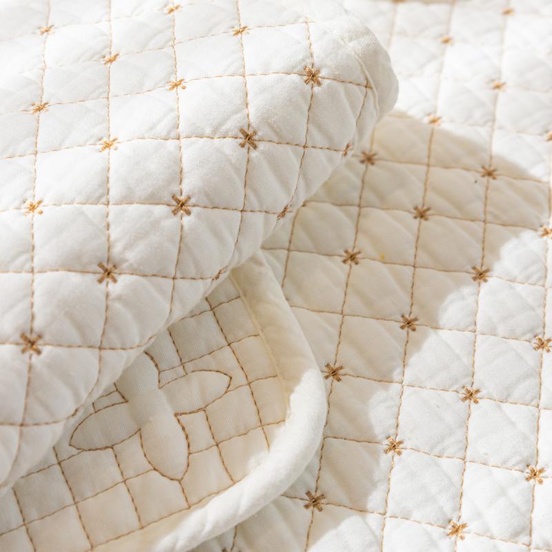 Four Seasons Universal Cotton Washing Embroidery Sofa Cushion Modern Simple Fresh Color Non-Slip Sofa Cushion Towel Wholesale
