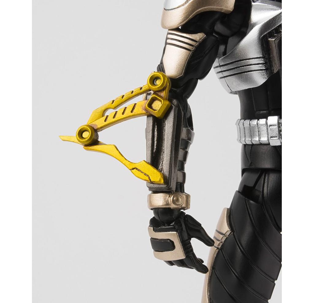 BANDAI Figuarts Kamen Rider Punch Hopper Rider Web Shop Total height 150mm S.H. (Shinkocho Seiho) "Kamen Kabuto" (Tamashii Limited) approx.