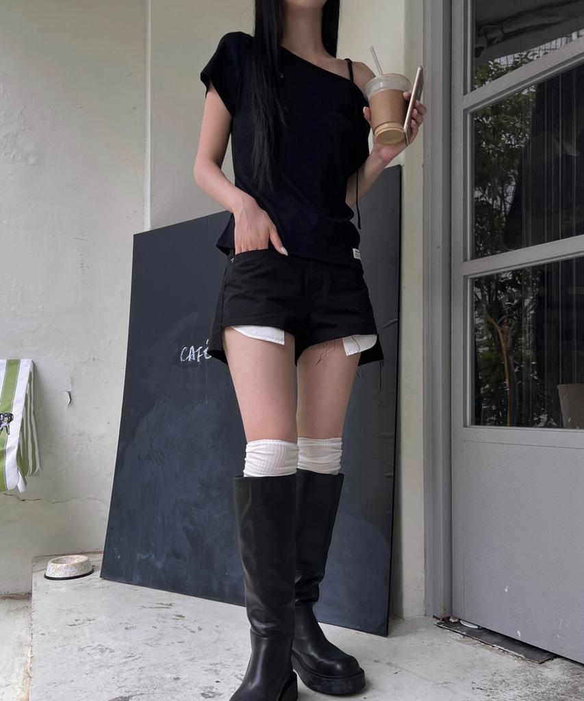 Inegi Buckle Strap One Shoulder Top (Black)