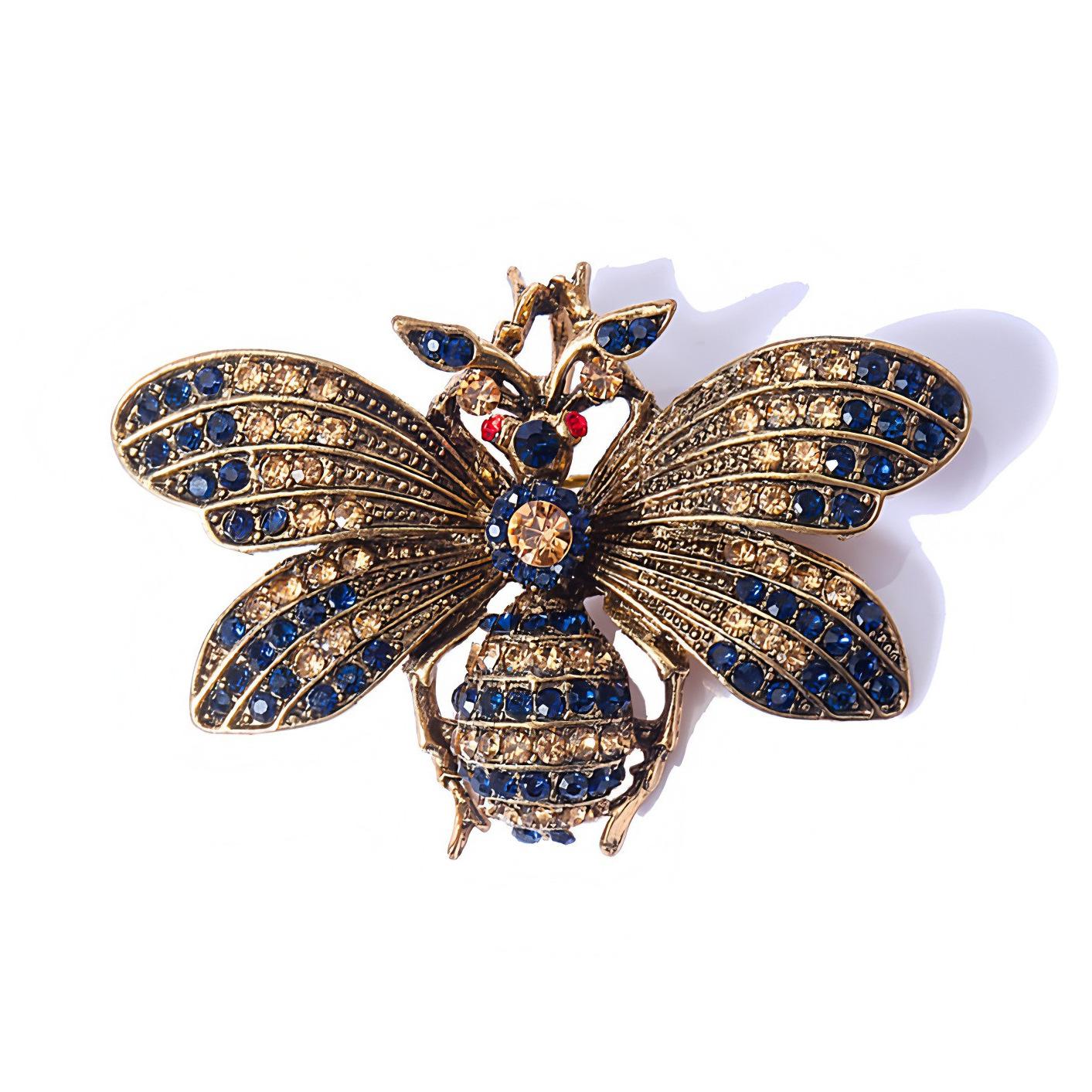 New Fashion Bee Exquisite Brooch Women s LuxuryRetro Rhinestone Moth Bees Brooch Designer Accessories Pins