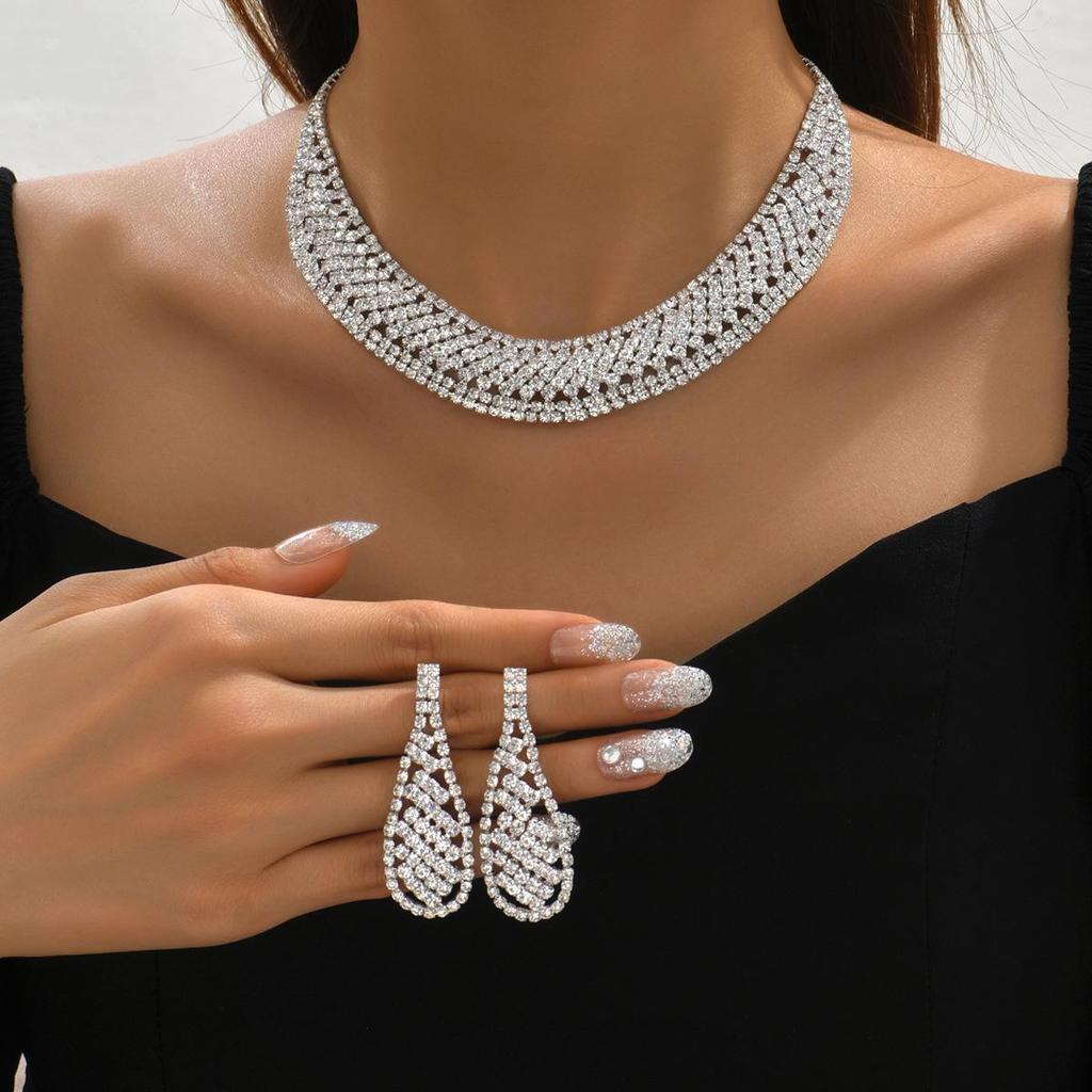 Luxe Crystal Stone Hollow Necklace & Earrings for Elegant Women's Dinner Events