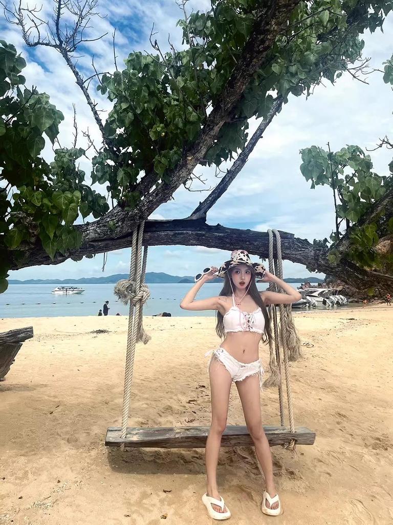 Summer Sexy Net Celebrity Denim Bikini: White Tie-Up Split Swimwear for Women