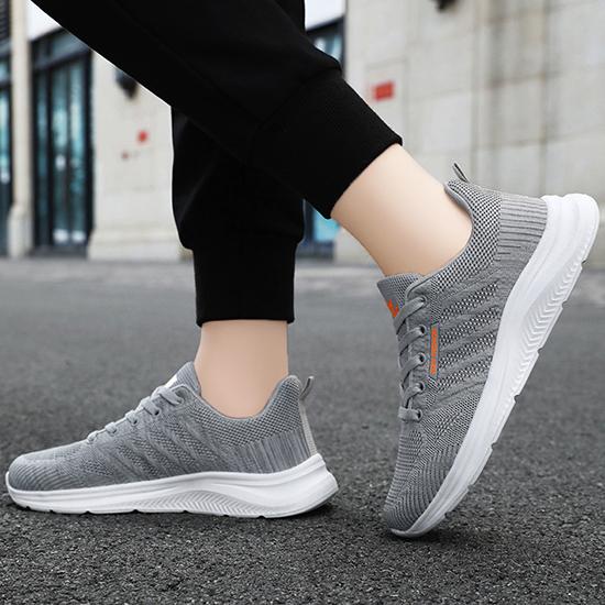 Spring and Autumn Shoes Men's Running Shoes Korean Edition Soft Soled Breathable Mesh Sports Shoes