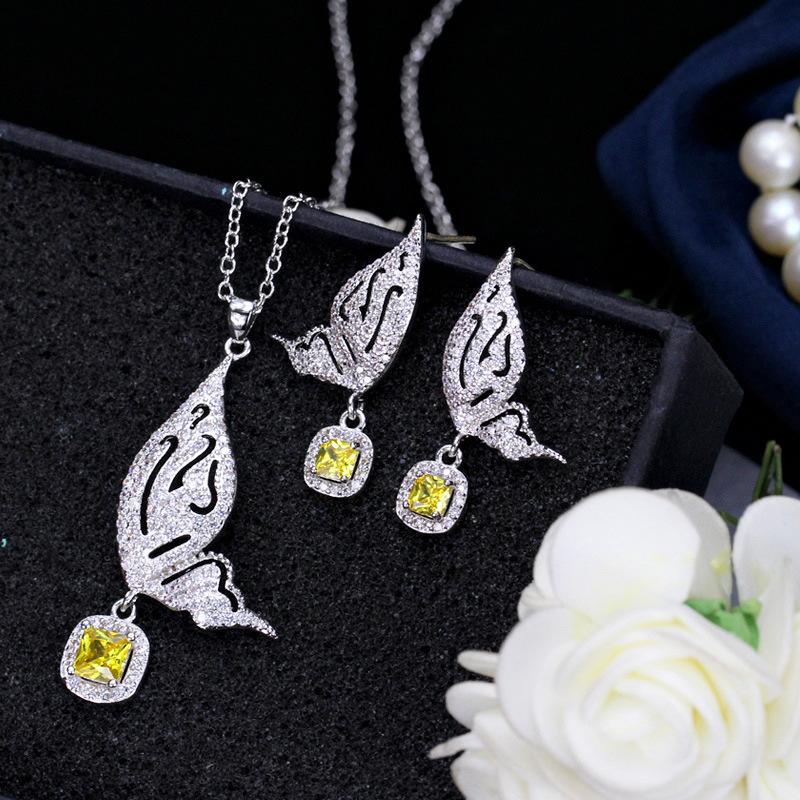Butterfly Zircon Set, Environmentally Friendly Copper Electroplated Platinum Pure Needle Earrings Necklace Two-Piece Chain.