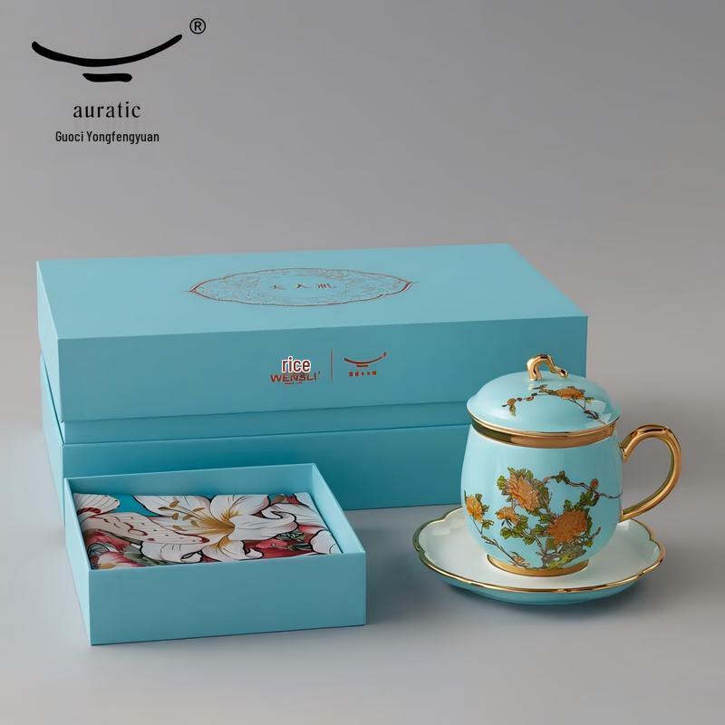 Yongfengyuan Madam Porcelain West Lake Blue Lidded Cup & Silk Scarf Set