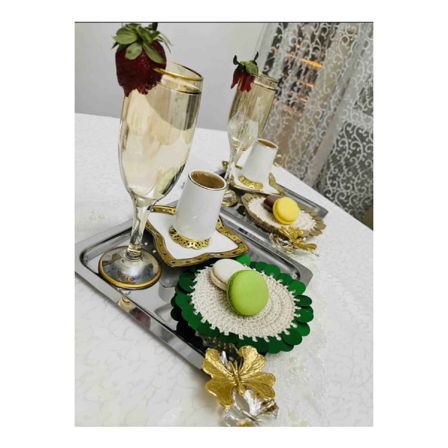 

Квадратная модель из нержавеющей стали, трехсекционный поднос для кофе с аксессуарами-бабочками, презентация, роскошь