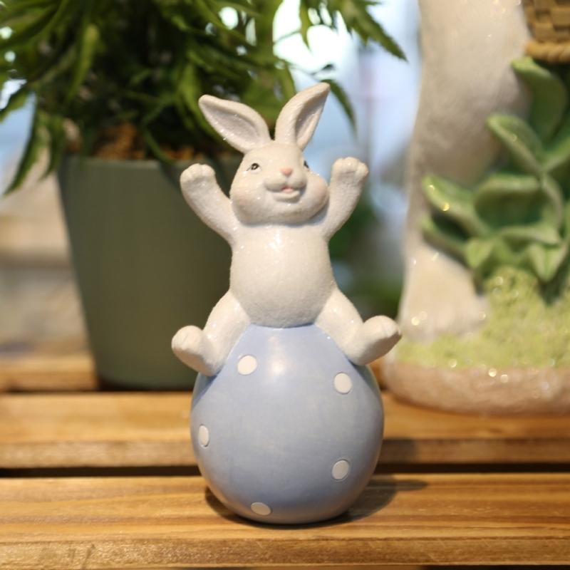 Easters Decorations Bunnies Decors Spring Figurine Table Centerpiece Resin Easters Eggs Rabbit Statue Tabletop Ornament