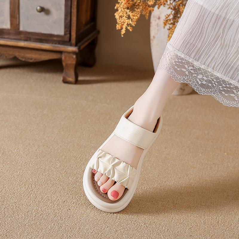 thick-soled Roman sandals, womanly socialite height-enhancing beach shoes 2025 summer wear, non-slip soft-soled student sandals