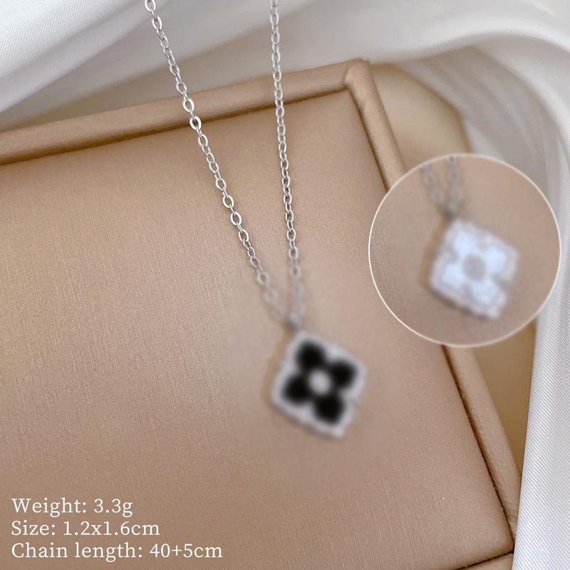 Shell Four-Leaf Flower Light Luxury Wedding Necklace Women'S Versatile Clavicle Jewelry