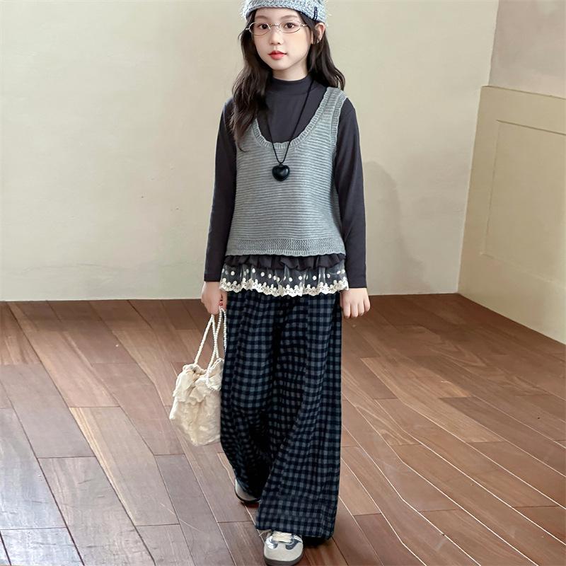 Girls' Knitted Vest and Plaid Shirt Set - Spring/Autumn 2025 Fashionable Style