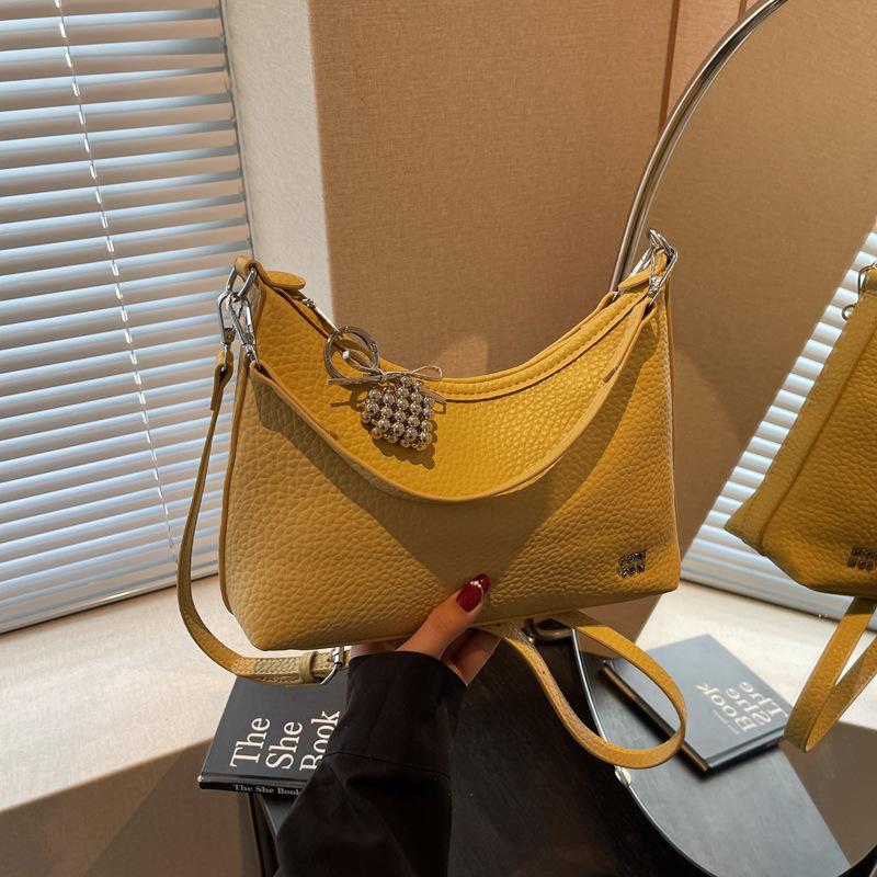 One shoulder messenger bag women's bag 2025 new summer tote bag large capacity dumpling bag