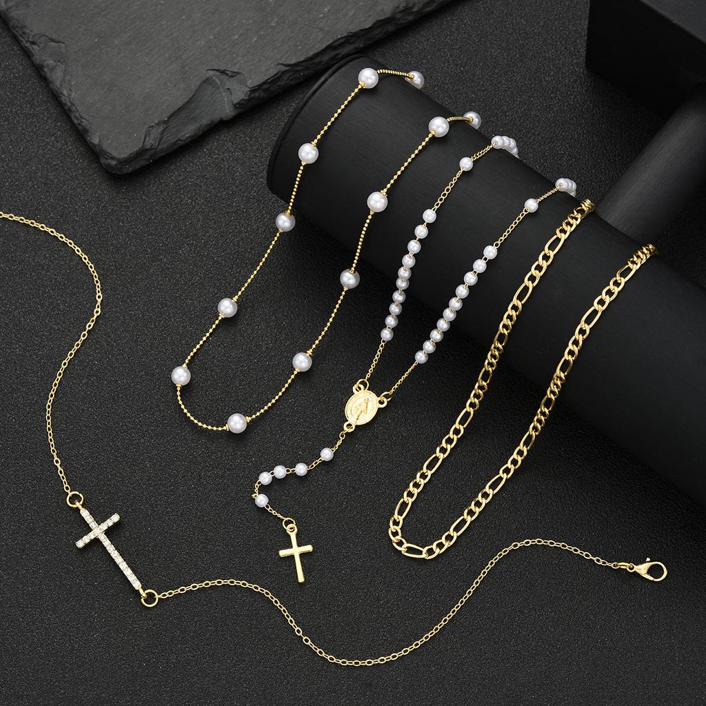 17KM 4 Stück Elegantes Luxus Goldfarben Zirkon Kreuz Anhänger Halskette Set für Damen Mehrschichtige Lange Halsketten Tägliches Tragen Party Schmuck