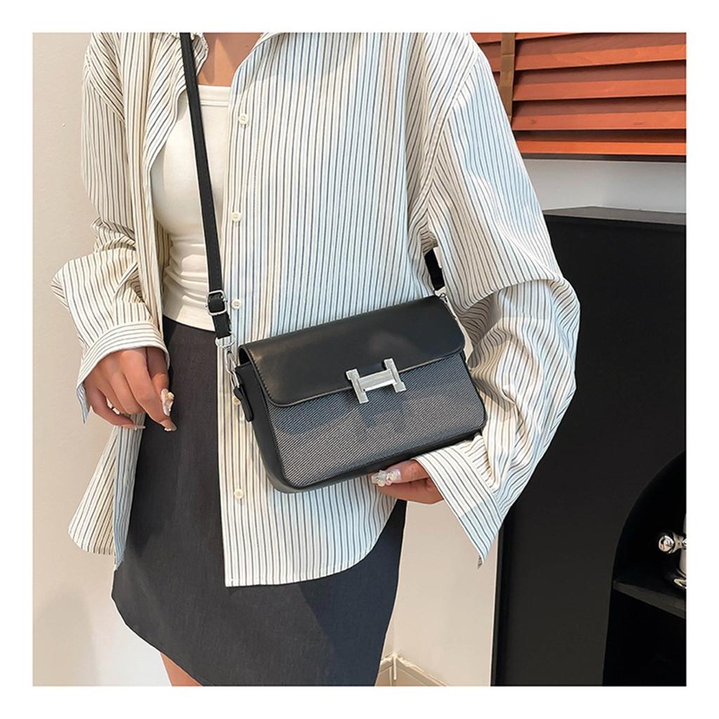 Retro Texture Small Bag Female Casual Handbag Small Square Bag Fashionable Fashionable Commuter Crossbody Bag