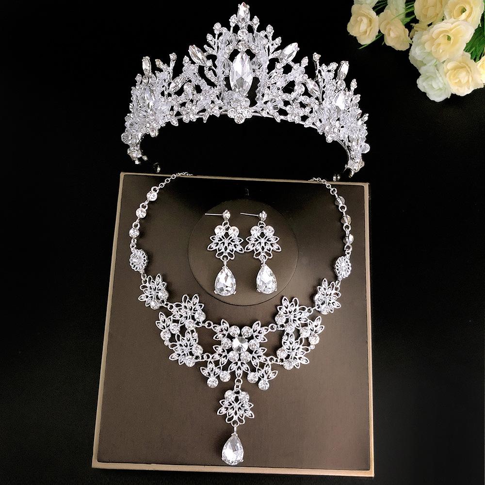 

Bridal Jewelry Three Piece Set Wedding Crown Tiara Necklace Earrings Korean Super Fairy Wedding Dress Accessories