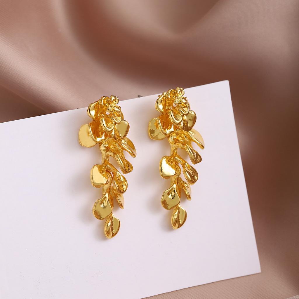 Vintage Gold Leaf Flower Tassel Earrings with Middle-Aged Design Sense Metal Style Unique All-Match Temperament Earrings