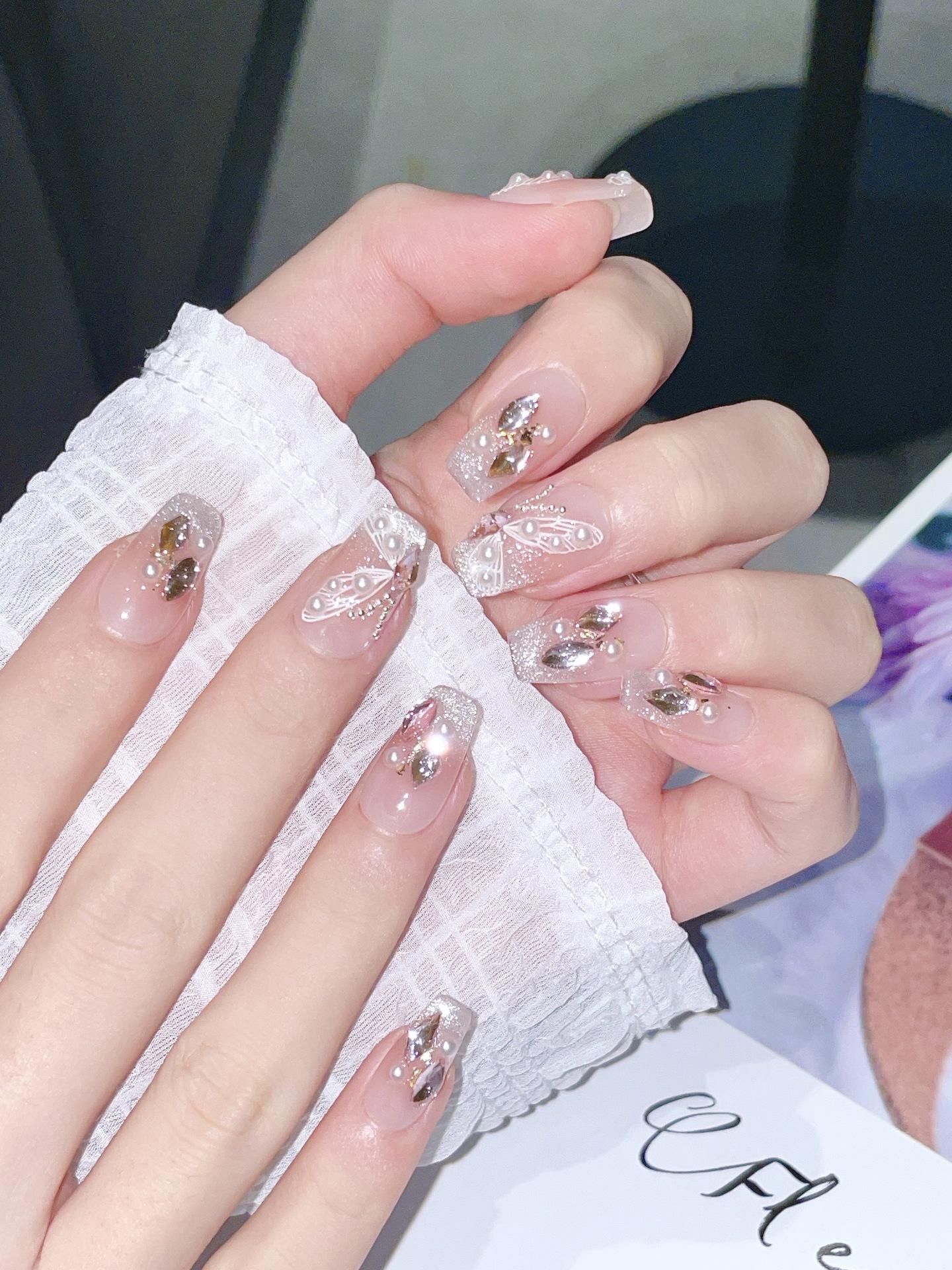 

Handmade Transparent Nude Nail Art with Full Diamond and Super Flash Designs Large
