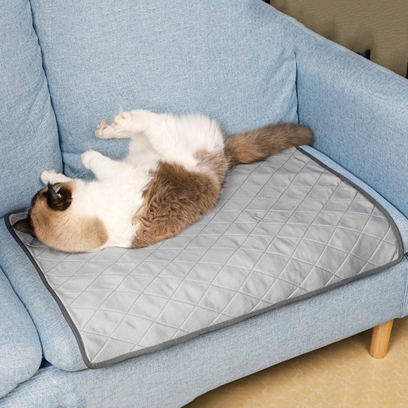 

Охлаждающий коврик для собак, дышащий подгузник для мочи для собак, летняя кровать для домашних животных, моющийся впитывающий коврик для подгузников, автомобильные аксессуары для собак 39*60CM