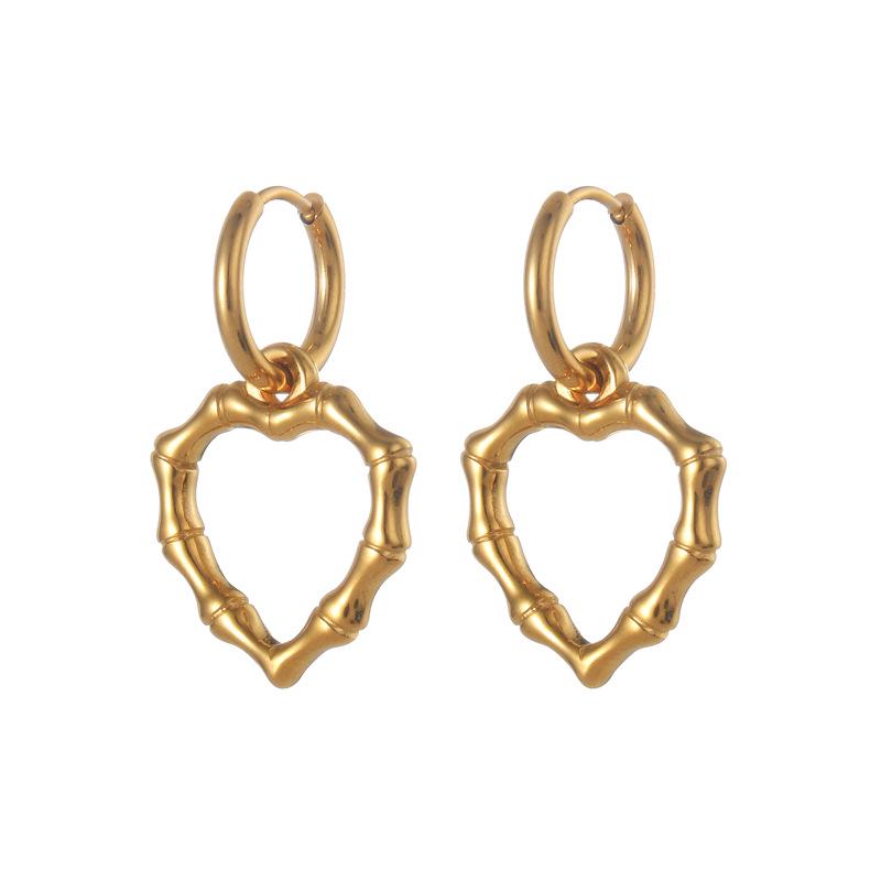 

European and American Heart-shaped Titanium Steel Stud Earrings - Trendy and Versatile Women s Fashion Jewelry золотой