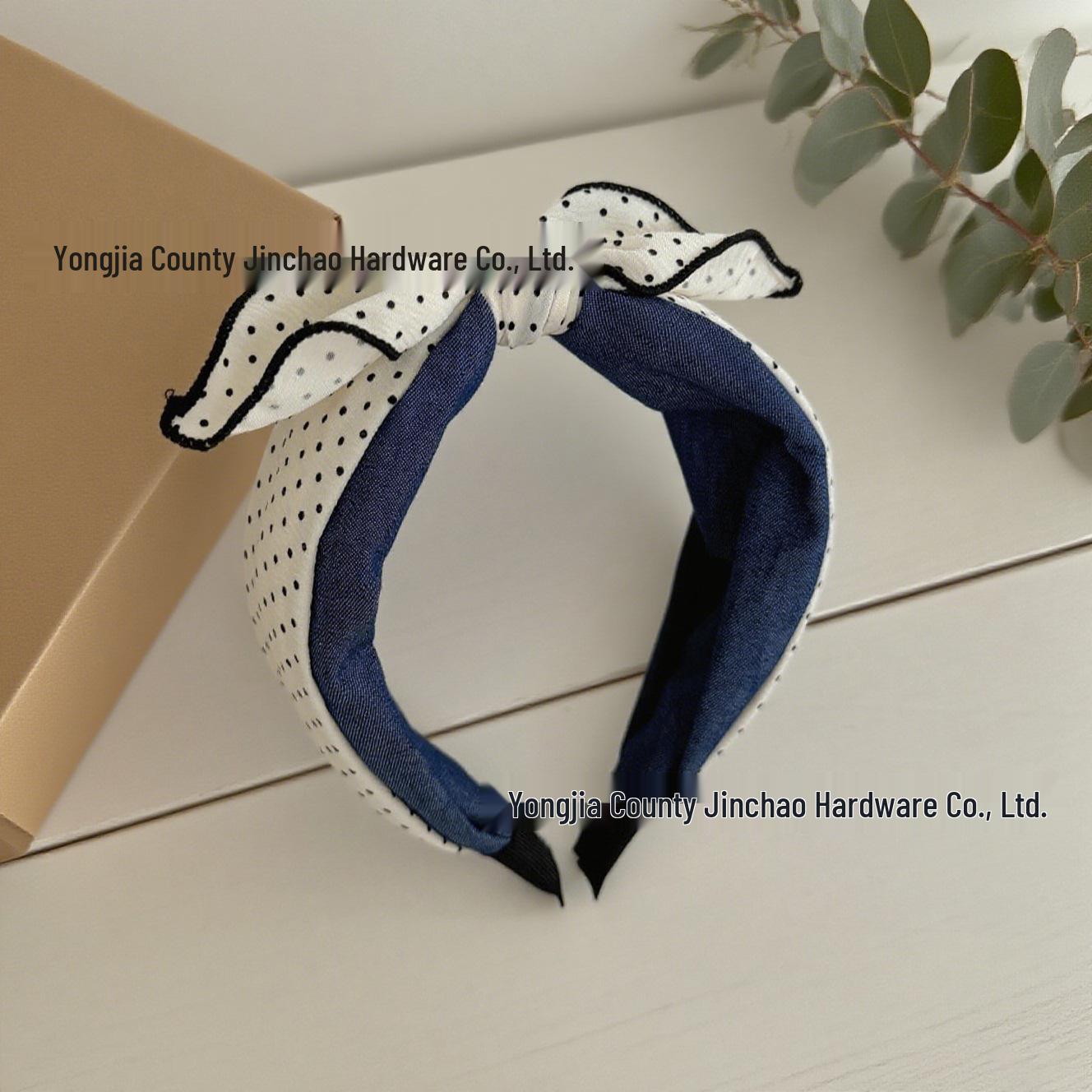 

Корейская классическая повязка на голову в красно-белый горошек с бантом для женщин - Модный аксессуар для волос 2025