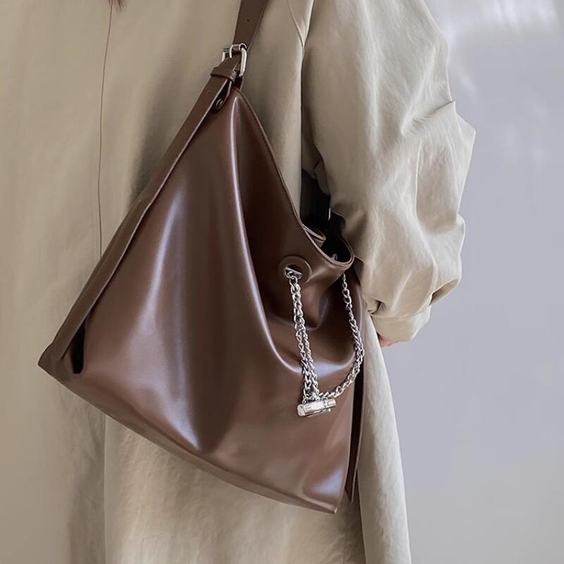 Tote Bags New Women's Fashion Retro Korean Advanced Chain Bag Solid Color Soft Skin High Capacity Trend Versatile Shoulder Bags