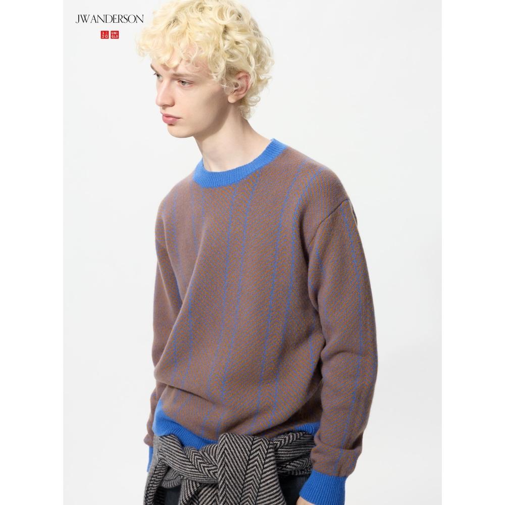 Uniqlo Japan Lamb Crew Neck Sweater
