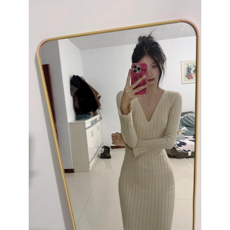 Temperament Shows Body, Slim Fit, Hip-wrapped Long Dress, Super Good-looking Inside, High-end Knitted Dress, Women's Autumn and Winter Clothing
