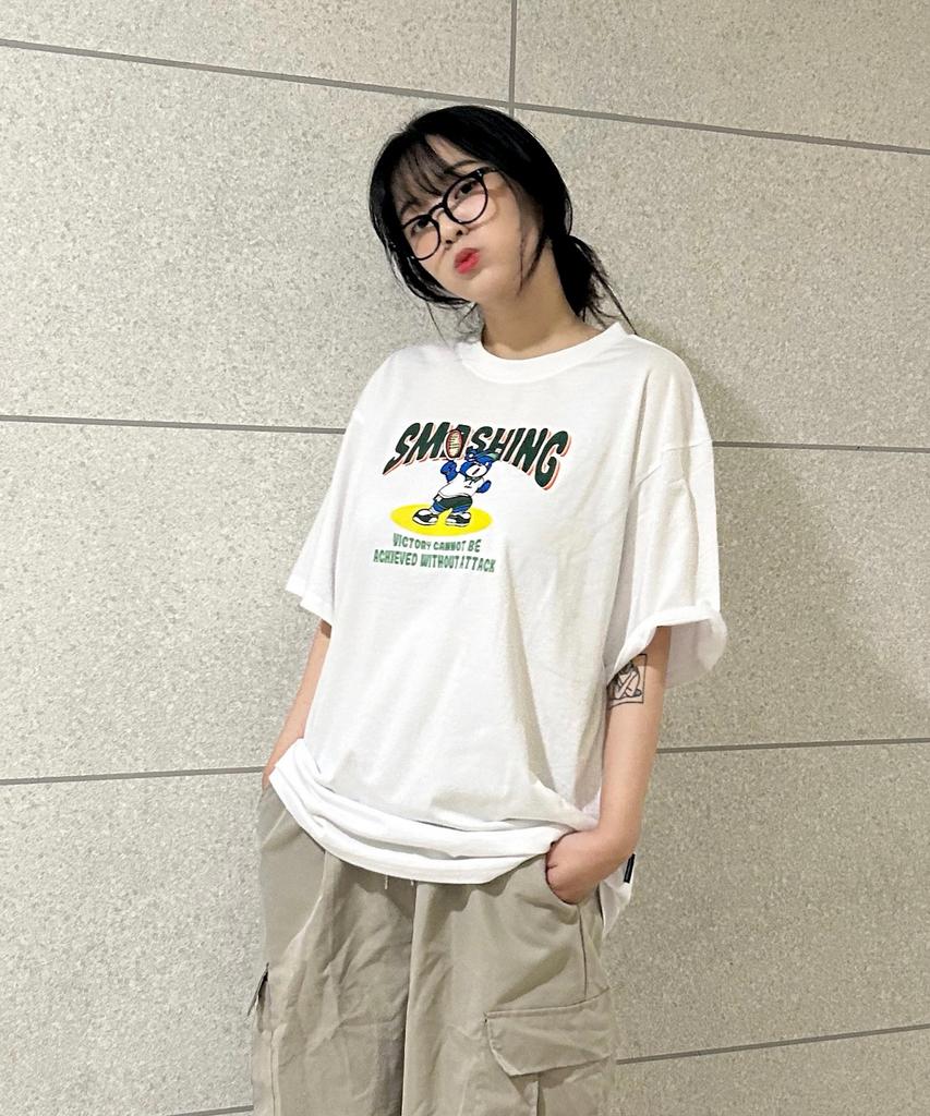 TRIPSHION Smashing Bear Graphic T-Shirt - 8 Colors (Type A)