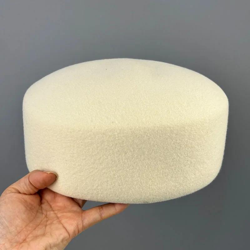 Ins New 100% Wool Flat-Top Fedoras Women Wedding Church Party Pillbox Hat Winter Fashion Retro Lady Hard Top Painter Berets Cap