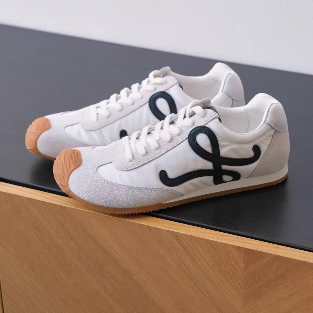 Cowhide version~ Su Yinyin has the same ugly and cute asymmetrical big toe head lace-up casual sports style Forrest Gump training shoes for women