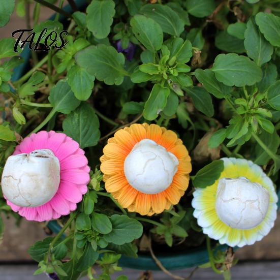 Durable Outdoor Resin Skulls 3Pcs/Set Halloween Skull Garden Stakes, Chrysanthemum Yard Decorative Stakes for Flower Ornaments Lawn Patio Bed