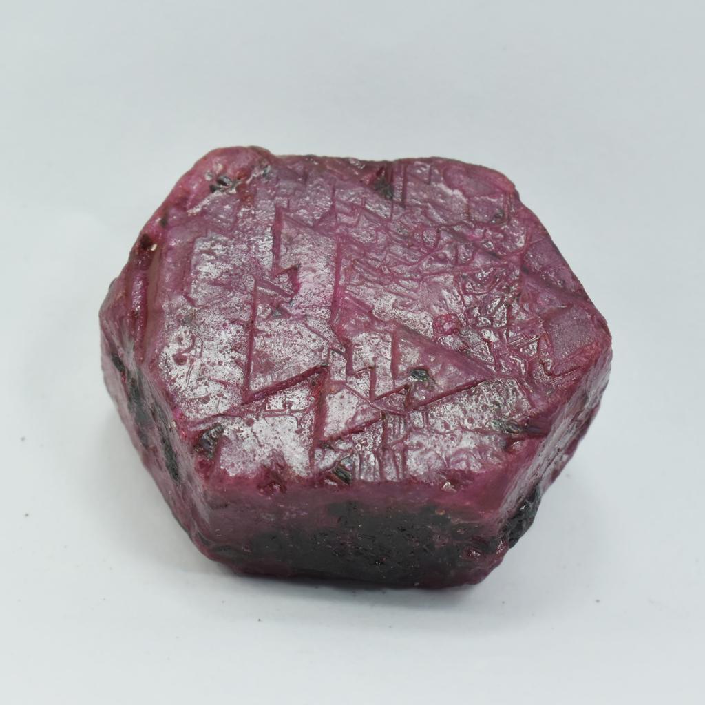 Natural Red Ruby Loose Gemstone 229.10 Ct Mozambique Uncut Rough for Lapidary and Gem Collections