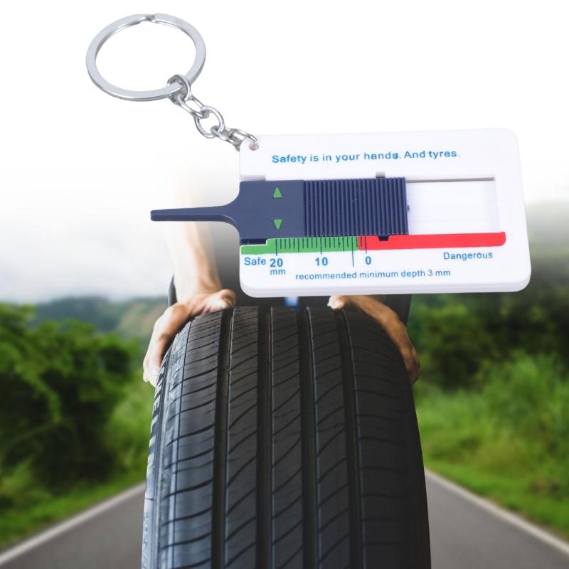 Small Plastic Treads Depth Measurer 0 to 20mm Ranges Precisions Measurement With Sliding Mechanism Suitable for Car Tires