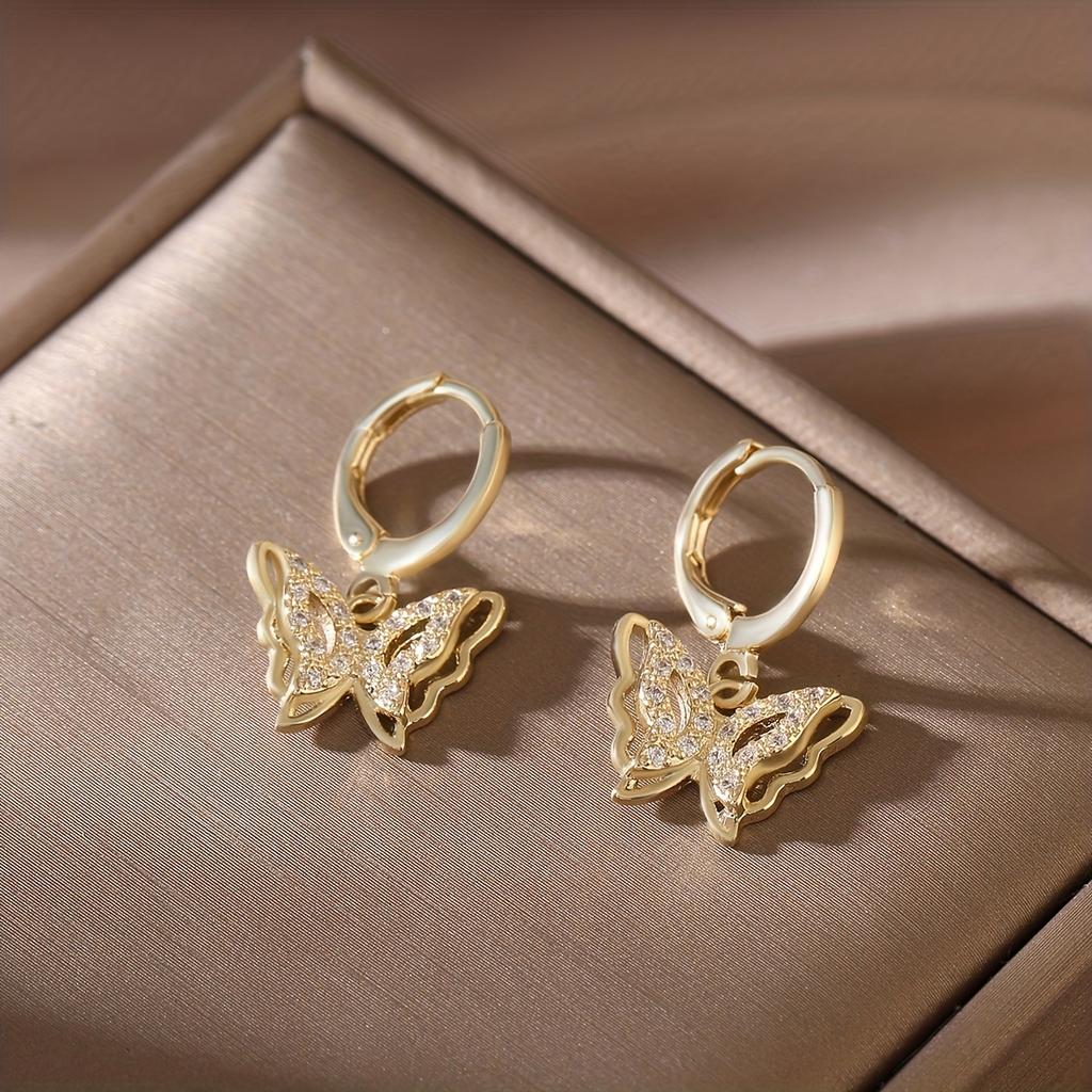 Three-piece set of copper inlaid synthetic zirconia elegant fairy-like butterfly wing pendant earrings and necklace, sparkling luxurious wedding