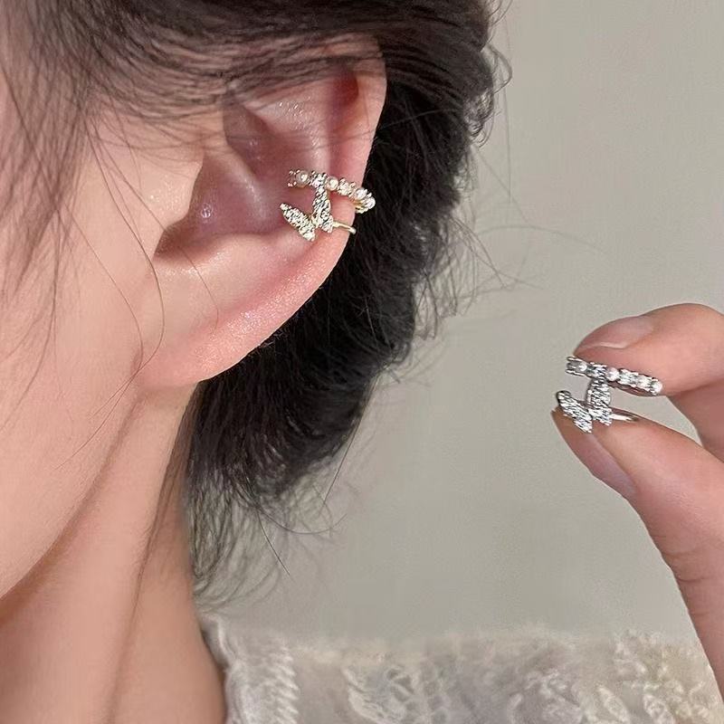 Sweet butterfly zircon simulation pearl ear bone clip niche exquisite ear jewelry without ear piercings versatile