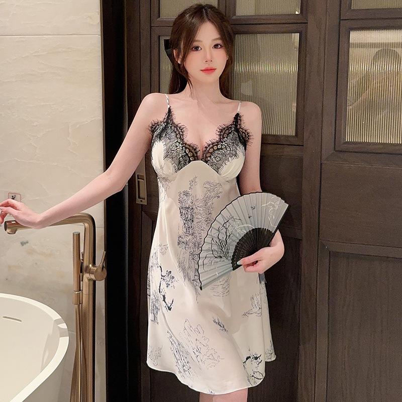 New ice silk nightdress sexy two-piece lace edge pure desire sexy simple color scheme nightdress