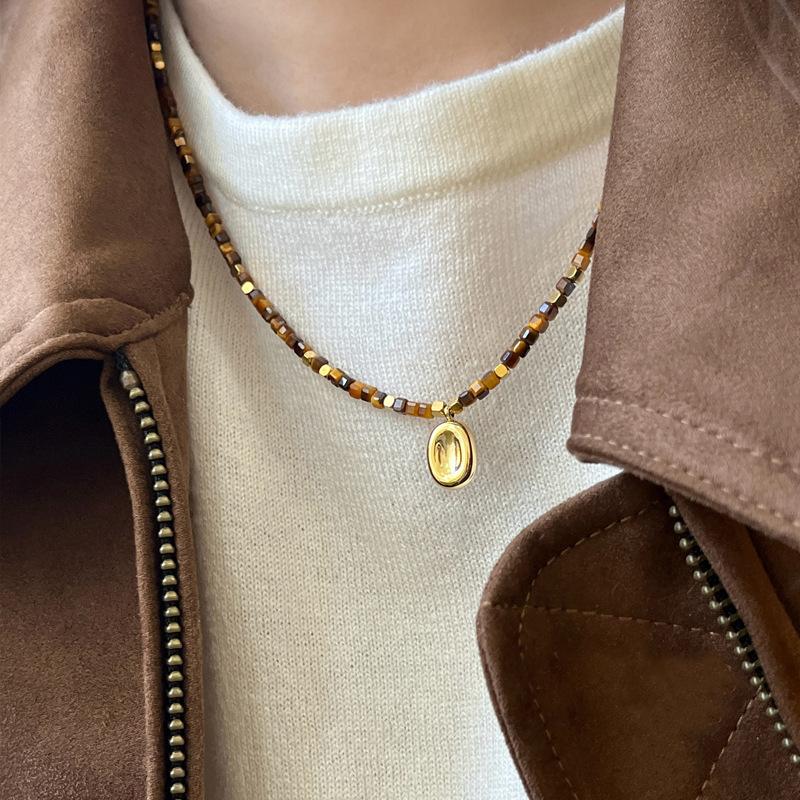 Retro Natural Tiger Eye Stone Necklace for Women In Summer, Light Luxury, Niche, Collarbone Chain, High-end Pendant, Bead Necklace