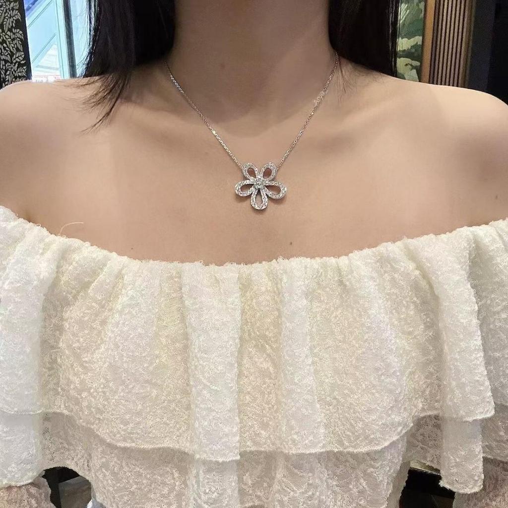 Luxury Sunflower & Clover Pendant Necklace: Non-Fading, Full Diamond Clavicle Jewelry for Women