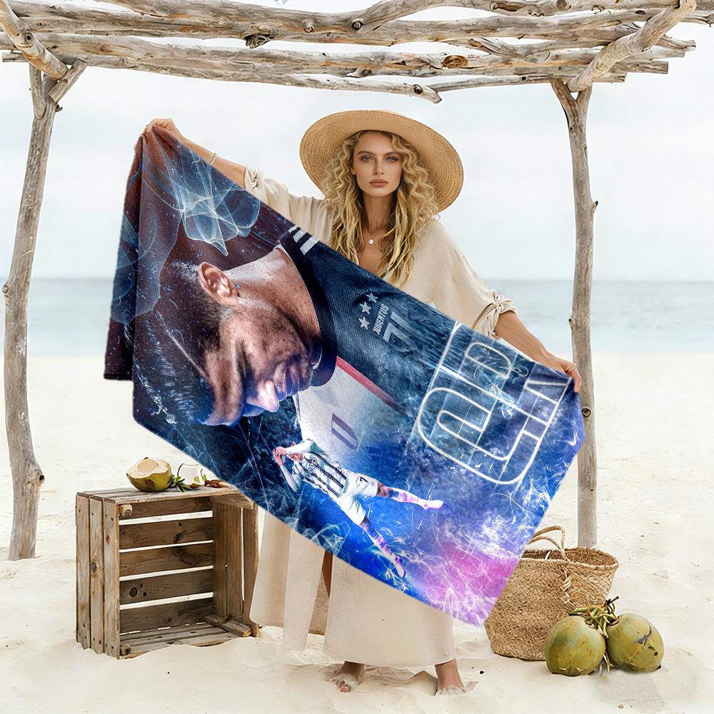 Ronaldo's Legacy Football Beach Towel Quick-Dry Soft Microfiber Comfortable Lightweight Suitable for Swimming, Gym, Camping, Yoga Vacation