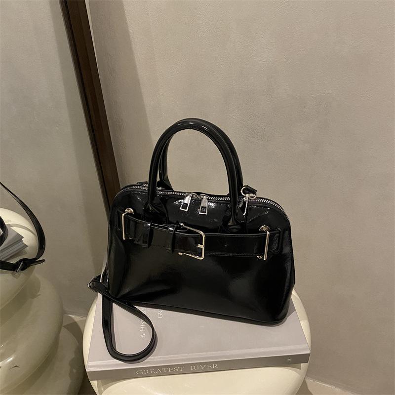 Fashionable and High-quality Handbag, Simple and Casual Single-shoulder Crossbody Handbag