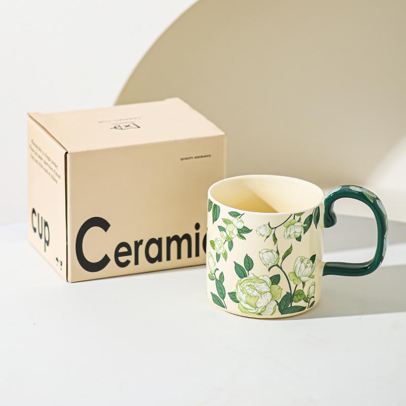 

Popular Retro Light Luxury Cup Iris Water Bottle Camellia Large Capacity Ceramic Cups Ceramic Mug Couple 480ml зелёный