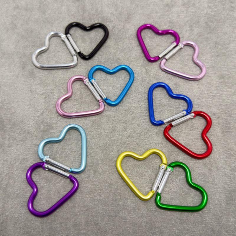 Heart-Shaped Aluminum Carabiner Hook for Backpack and Water Bottle - 44x40MM