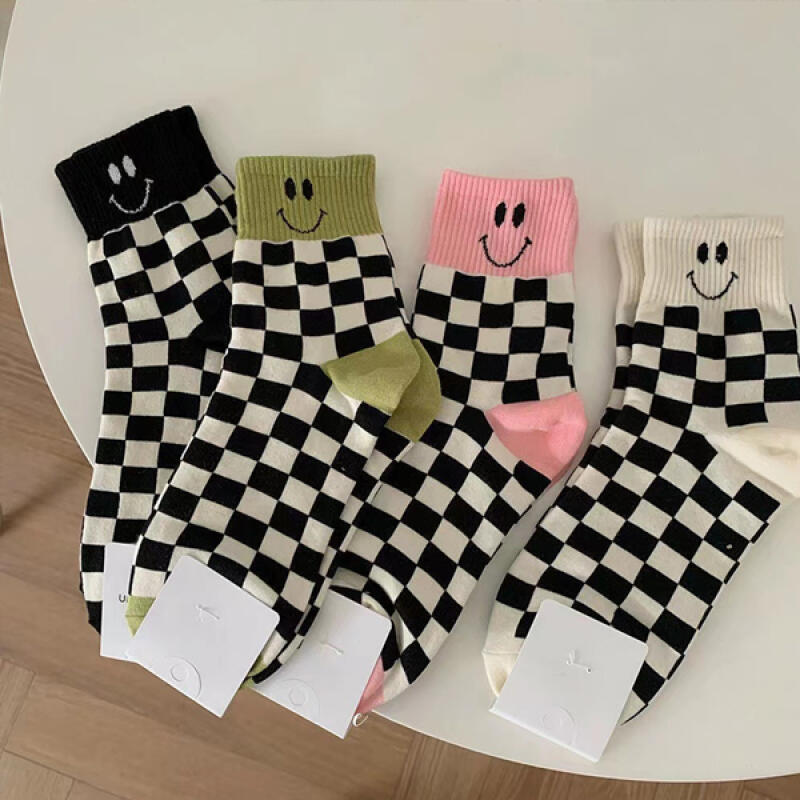 [4-piece set] Coro Smile Check Pattern Mid-Calf Socks 4-piece set
