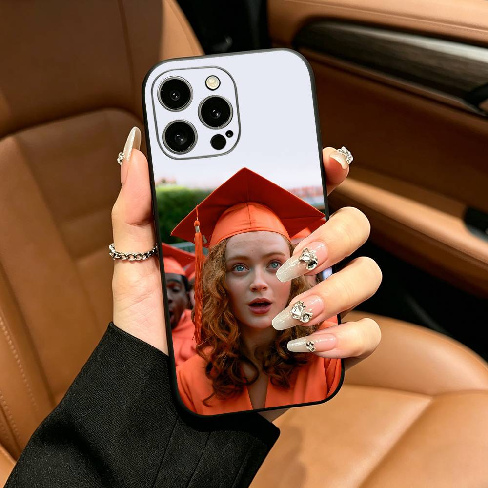 Hit Drama Actress -S-Sadie Sink Phone Case For iPhone 17,16,15,14,13,12,11 Pro Max,16/15/14Plus,XS Soft Black Cover