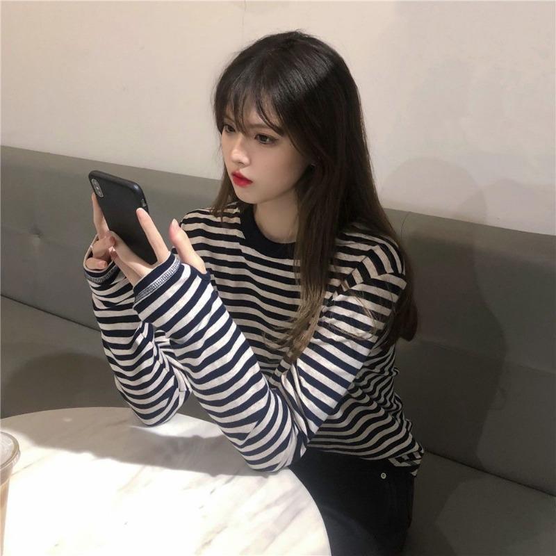Large Size Striped Bottoming Shirt Long-sleeved T-shirt for Women in Autumn and Winter Fashionable and Versatile