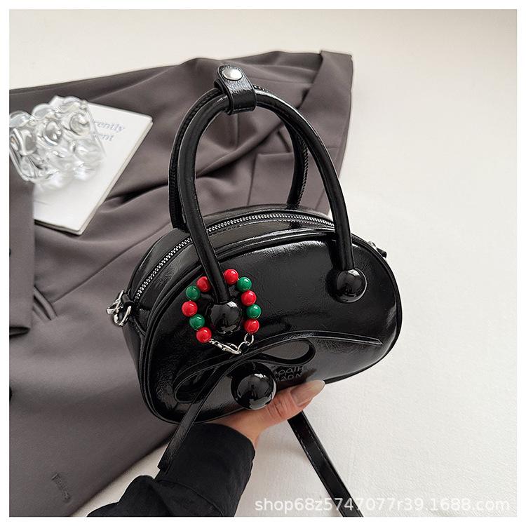 

2025 niche design super fire pillow bag fashionable exquisite small bag women s wedding bag women s portable shoulder messenger bag чёрный