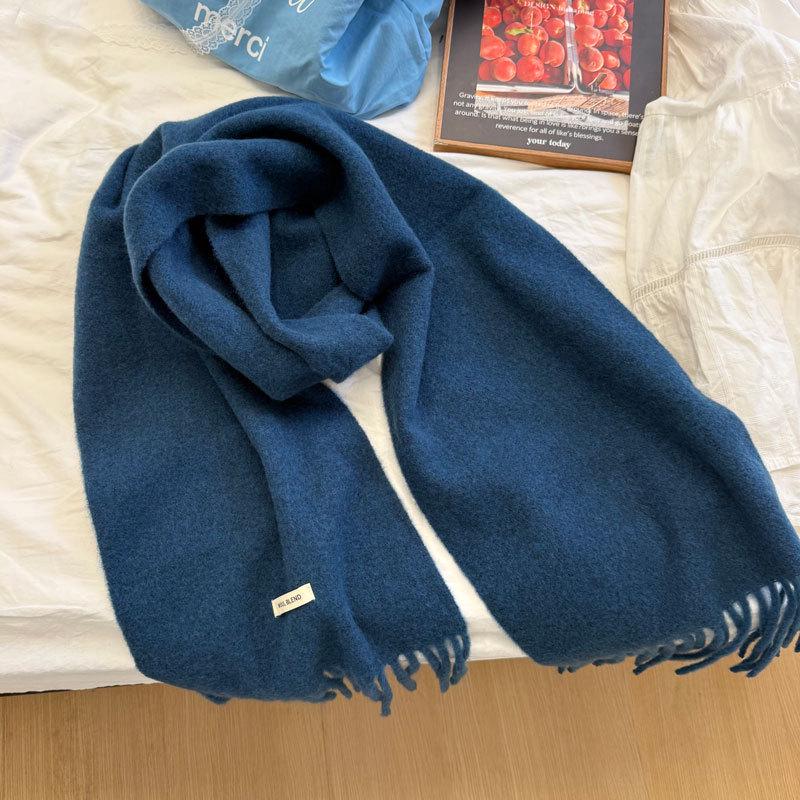 Unisex Wool Tassel Scarf: Solid Color, Soft and Warm for Autumn/Winter—Enhances Skin Radiance