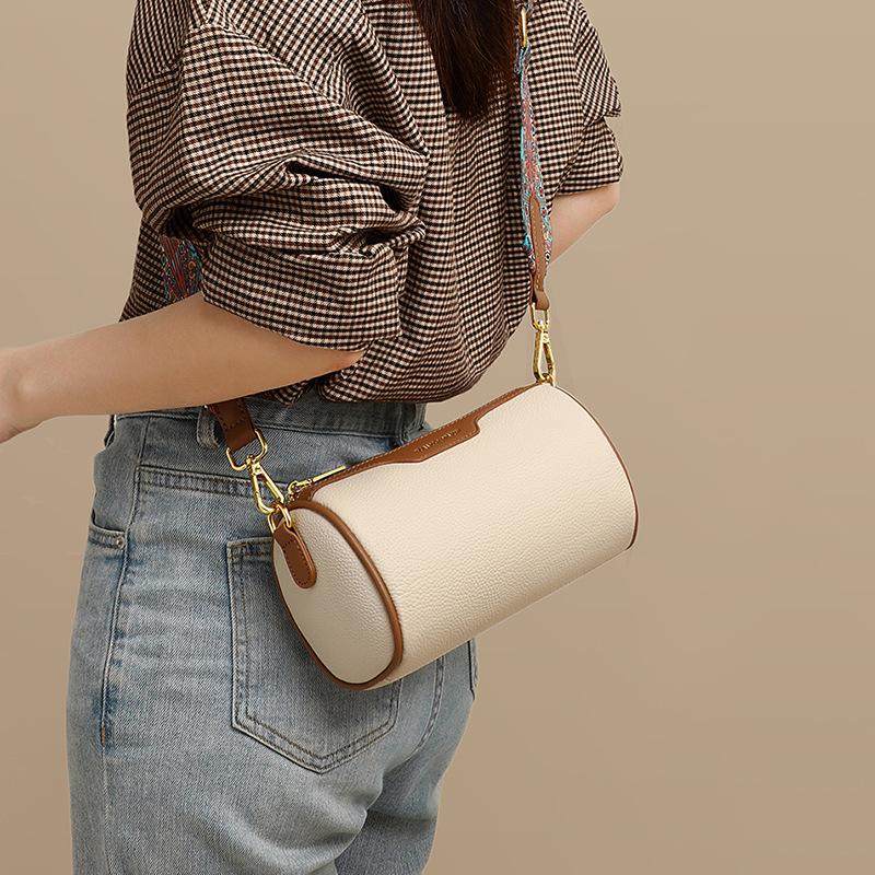 Women's messenger bag Women's bag Underarm leather pillow Fashion cylinder small bag Luggage