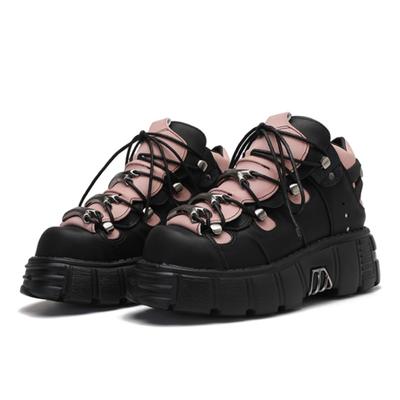 Mode NEU Damen Vintage Rock Paar Schuhe 2025 Neu Dark Punk Leder Retro Stiefel Metall Nische Design Unisex Einzelne Plateau Schuhe