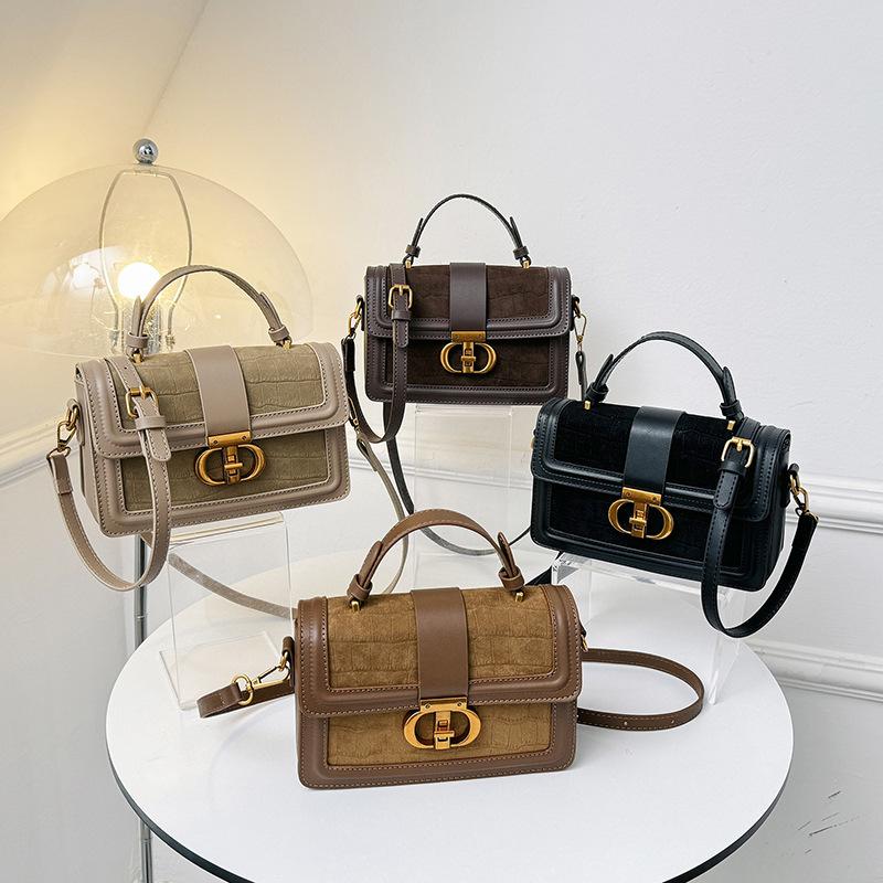 Bag Women's 2025 Spring New Women's Bag High-end Fashion Retro Small Square Bag Portable Small Bag Versatile Messenger Bag